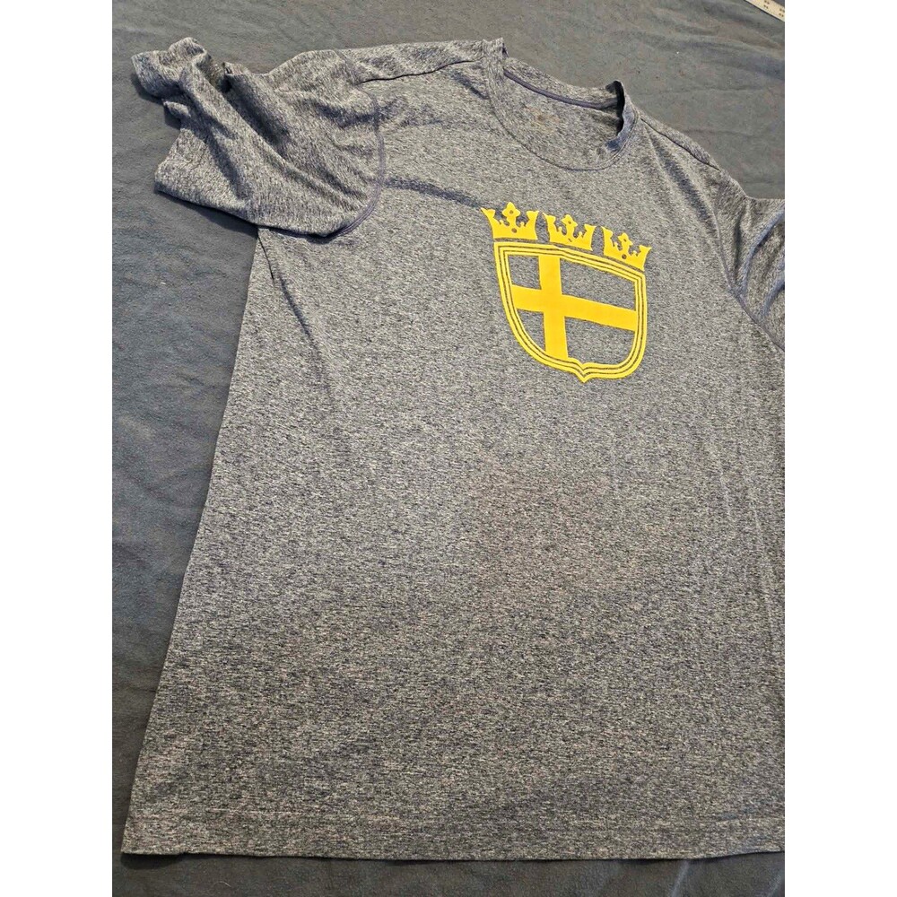 Sweden National Team Soccer Gray T-Shirt Yellow Print Crest/Flag SWEDEN Graphic